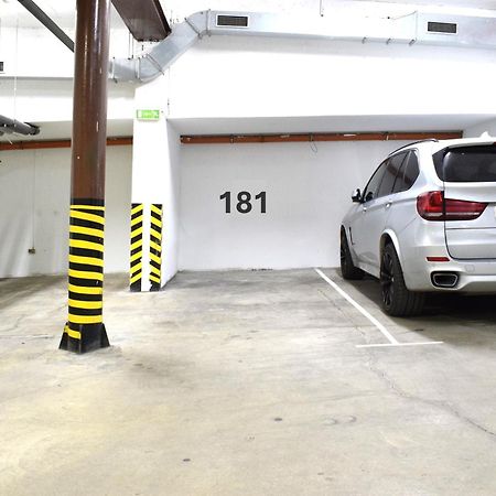 布拉迪斯拉发Castle Vista Getaway, Free Parking公寓 外观 照片